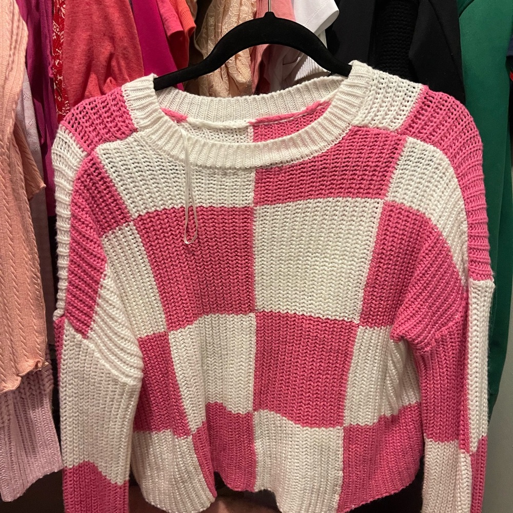 moon & madison Pink and White Plaid Sweater